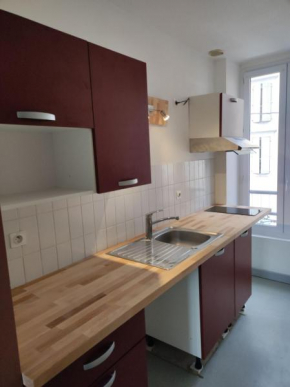 Appartement rénové 30 m2 - 2 pers - Plein sud - 1er étage - Coquet